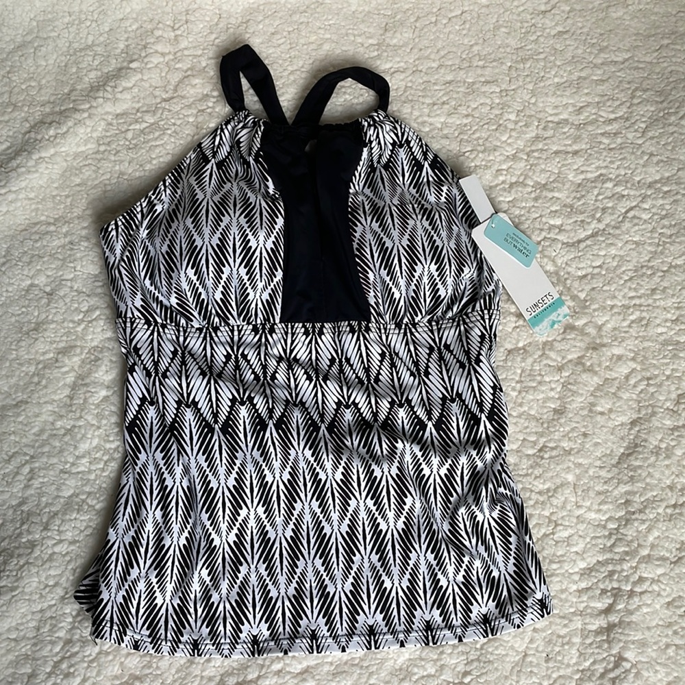 Sunsets California tankini top